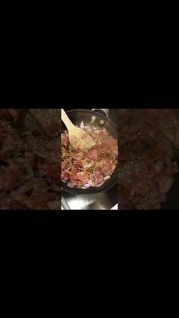 7 easy steps to the best chopped cheese ever 🔪🧀#shorts