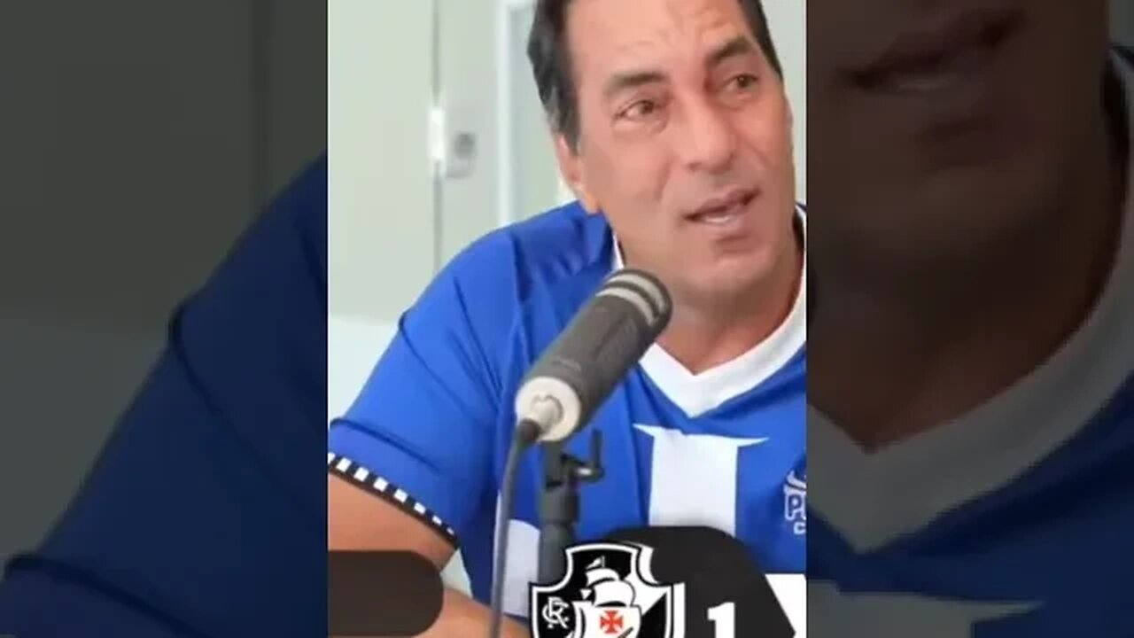 Edmundo se emocionando com o gol do Vasco - Vasco 1x0 Atlético MG