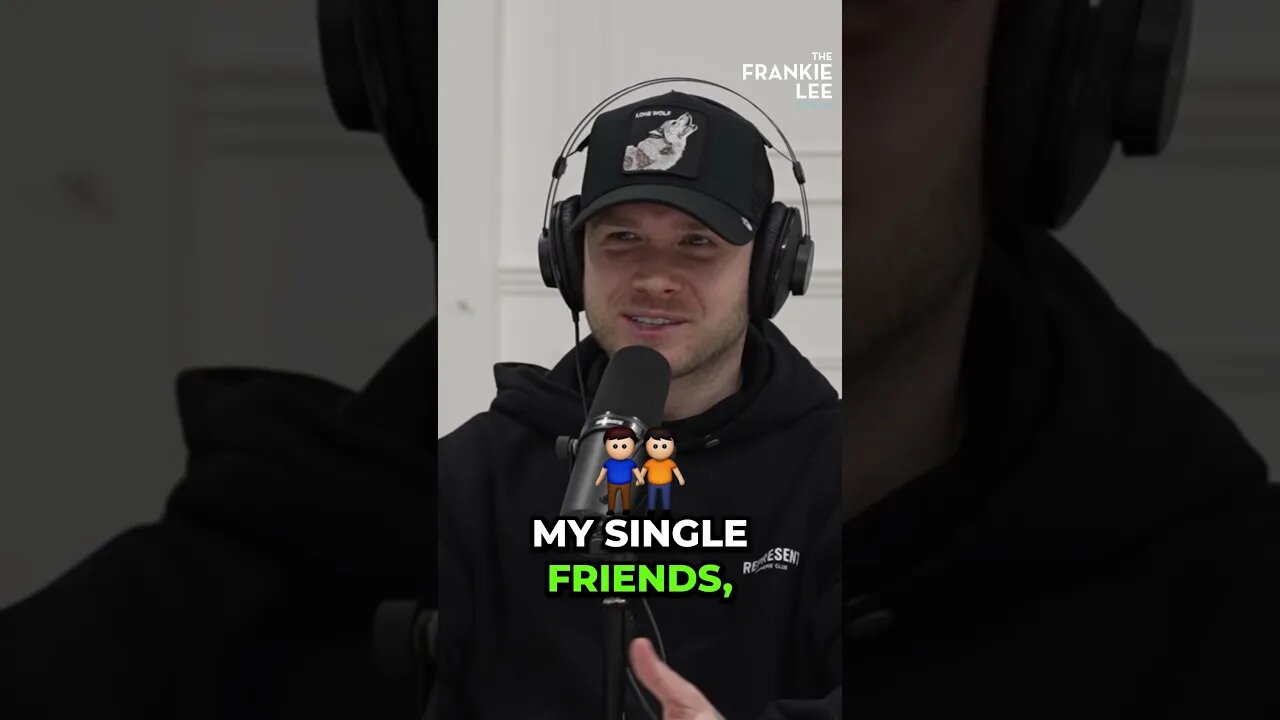 Anybody else struggle with the idea of dating in this day and age? 😅#frankieleepodcast #joelconder