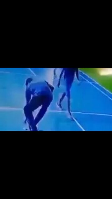 2023 Badminton player passes away suddenly in the middle of a game