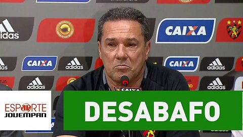 Luxa desabafa e manda recado à imprensa em chegada ao Sport