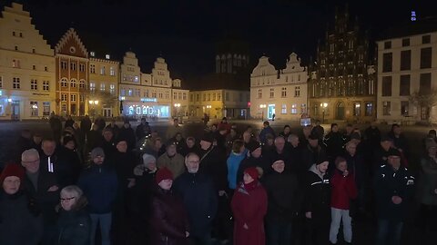 Greifswald - Christian mit Info über Unterschriftensammlung 20-03-2023