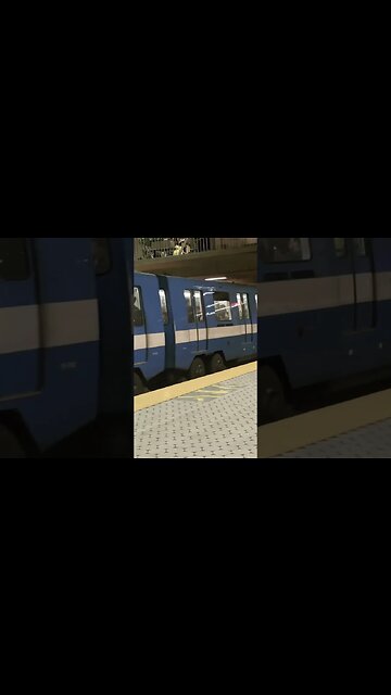Enjoy Old metro while it last.. #viralvideo #train #montreal #travel #metro