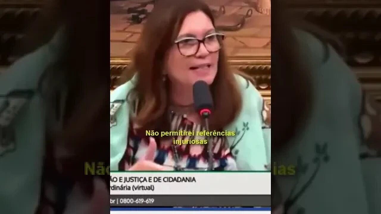 Bia Kicis Botando Ordem na Casa (2021).