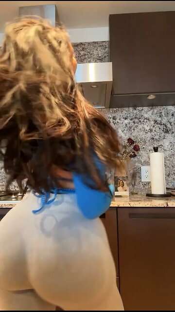 Chromeazz Cooking Cake