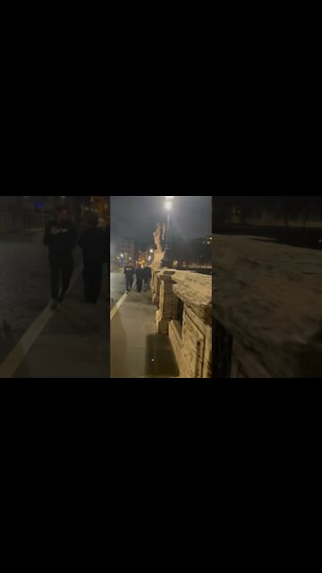 Who’s that crossing the tiber !?