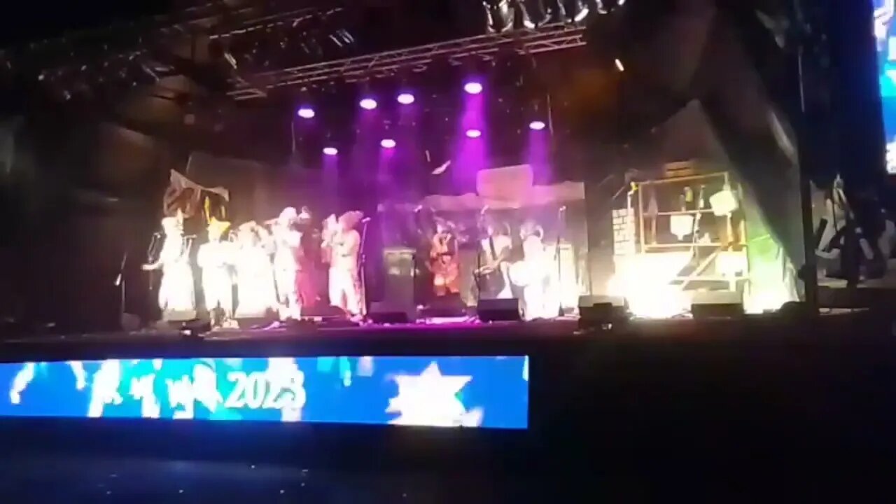 Murga SALTÓ EL CHURRÉ en el escenario del Parque Rodó, Tacuarembó, Uruguay (20/02/2023)