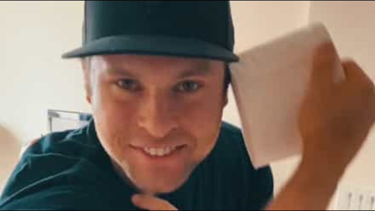 Man incorporates toilet paper in exercise routine!