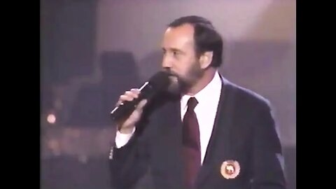 Ray Stevens - "Teenage Mutant Kung Fu Chickens" live on CBS All Star Salute To Our Troops (1991)