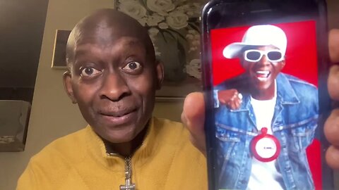 I’VE GOT A FEW QUESTIONS 🤔🏈