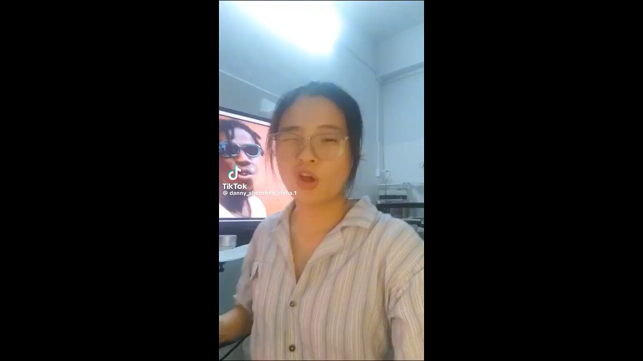 Chinese Lady Sings KingbPaluta’s