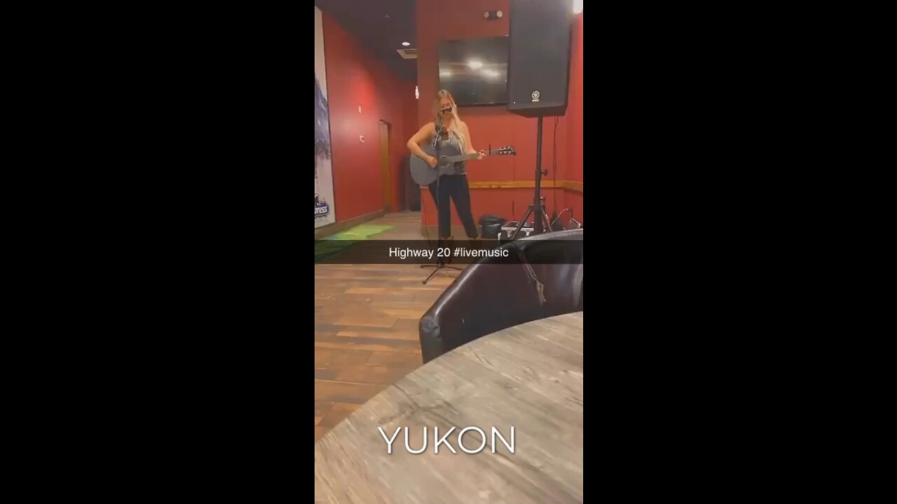 Alexis Taylor performing at CAVES BBQ, Yukon, Oklahoma