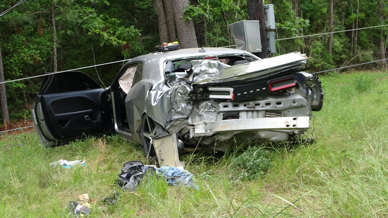 DODGE CHALLENGER TAKES OUT UTILITY POLE, BLANCHARD TEXAS, 05/05/22...