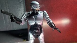 RE😉 ANIME STUDIOS PRESENTS : ROBOCOP...