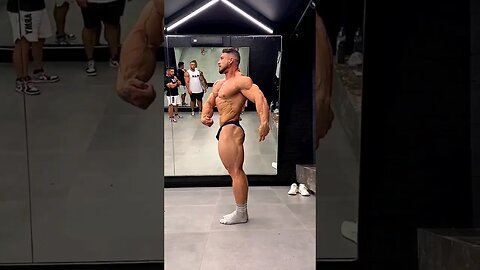 RAMON DINO SHAPE INSANO!!! Shape atualizado #motivationshape #shorts #ramondino#mrolympia