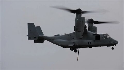 U.S. Army Paratroopers Train on Sling Load Procedures with Marine Ospreys