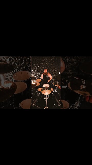 VIKING plays Paramore on Drums!