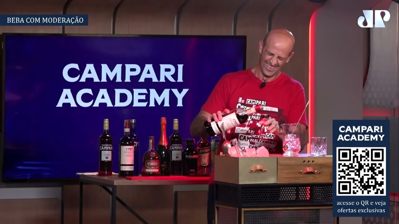 Aprenda a fazer um Brasil-Groni com a Campari Academy