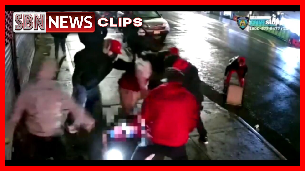 MOB BEATS MAN UNCONSCIOUS, BATTERS HIM WITH CHAIR ON NYC SIDEWALK - 5688