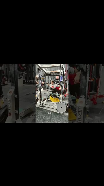 Squatting With Sab #shorts