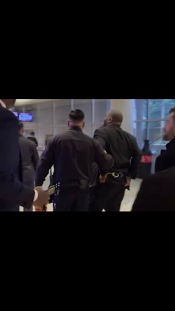 Pro Trump Rapper Arrested After Winning 3 Grammys with No Explanation