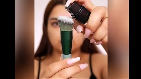 "Deluxe Makeup Brush Set - Professional, Cruelty-Free Beauty Tools with Soft Hypoallergenic Bristles