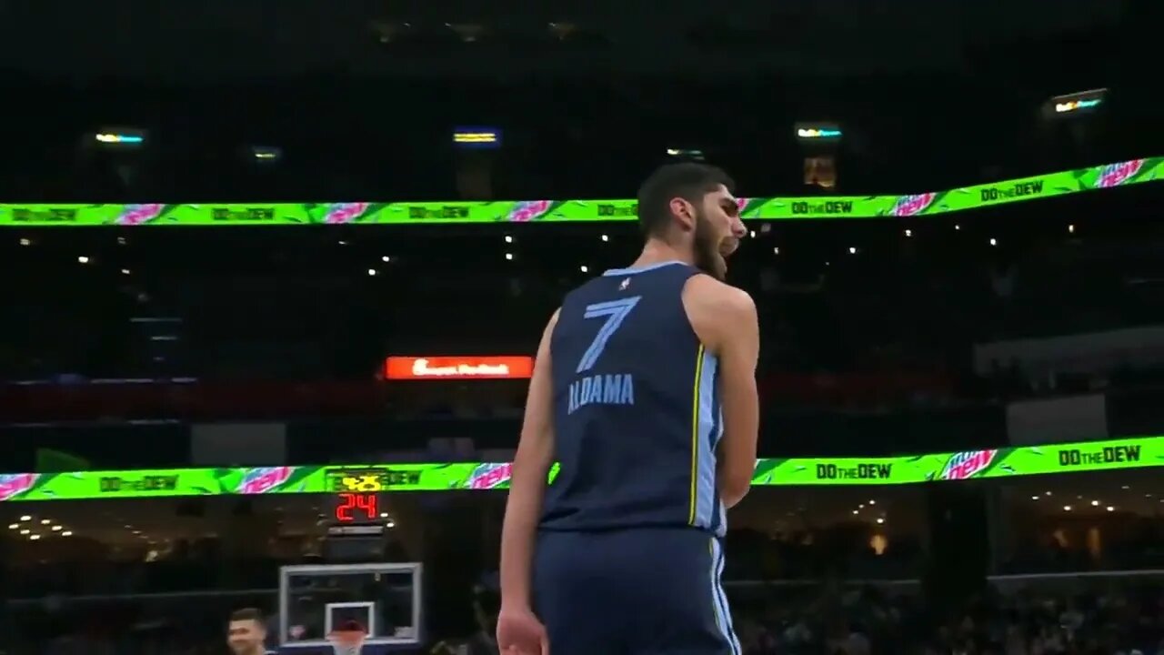 Santi Aldama Shocks Entire Suns Team With Insane Michael Jordan Moves !🔥