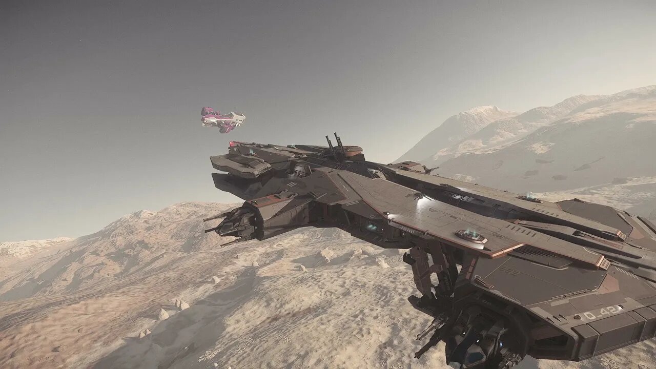 🍀Star Citizen #MLTC party over landing zone at Daymar - big ships 🍀