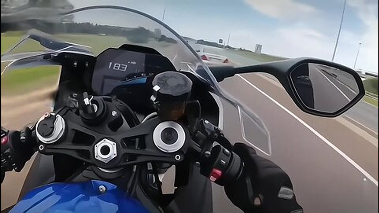 Fast Wheelie! BMW S1000RR