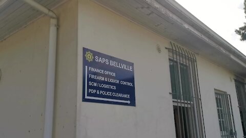 SOUTH AFRICA - Cape Town - Bellville SAPS building set alight (Video) (CJe)