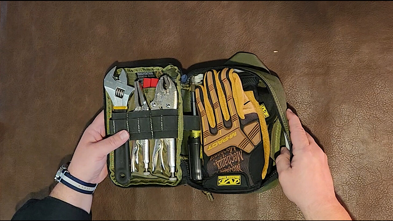 Amazing Little Portable Tool Set