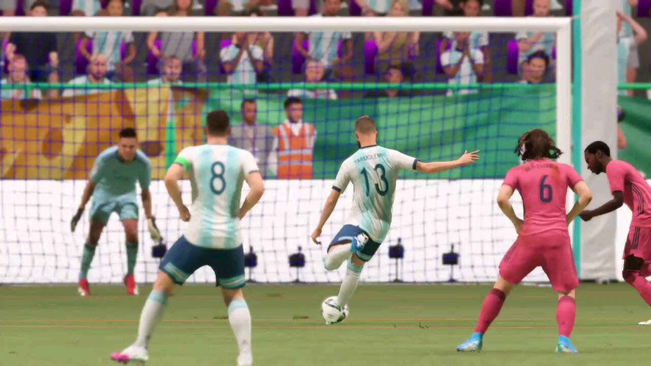 Fifa21 FUT Squad Battles - Andriy Yarmolenko strikes from outside the box