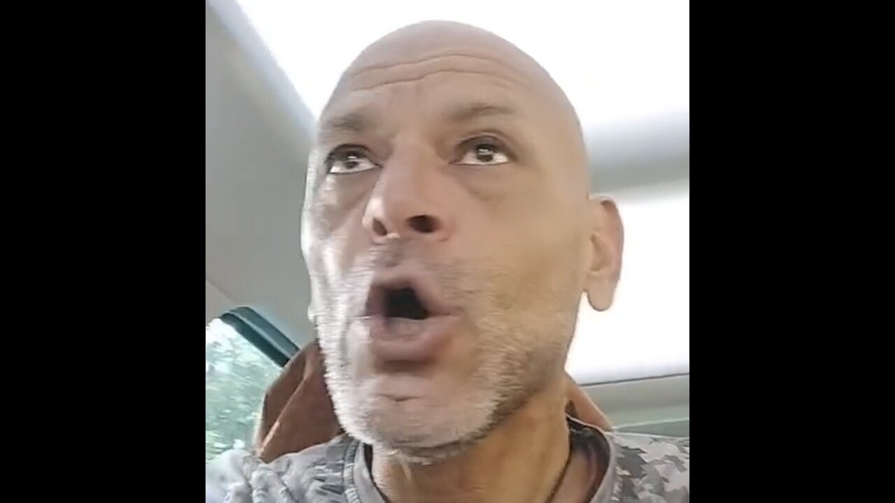 Complotgek Desta over bijeenkomst