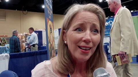 Singer Marie Bellet at the 2017 Catholic Marketing Network