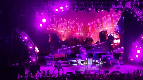 Brooks & Dunn - Honky Tonk Truth 6-3-2023 St Paul