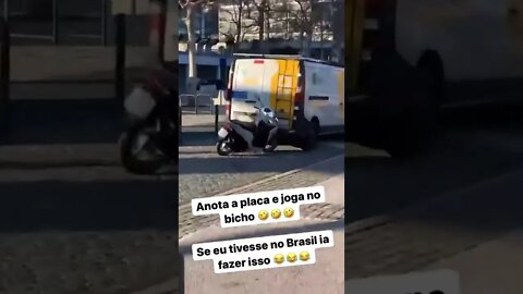 Anota a placa 🤣
