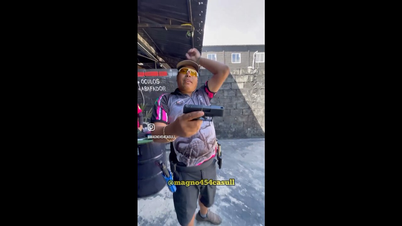 GX4 grapheno com uma mão