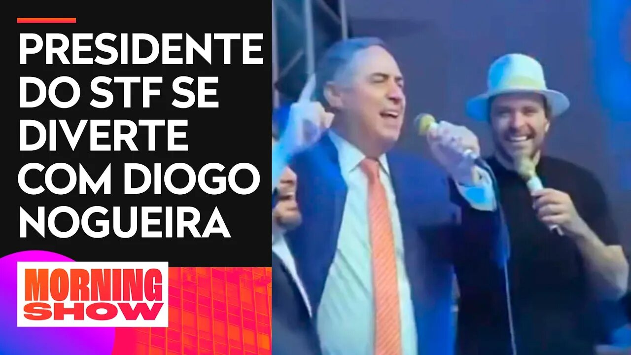 Barroso canta “Evidências” durante coquetel em sua homenagem; assista