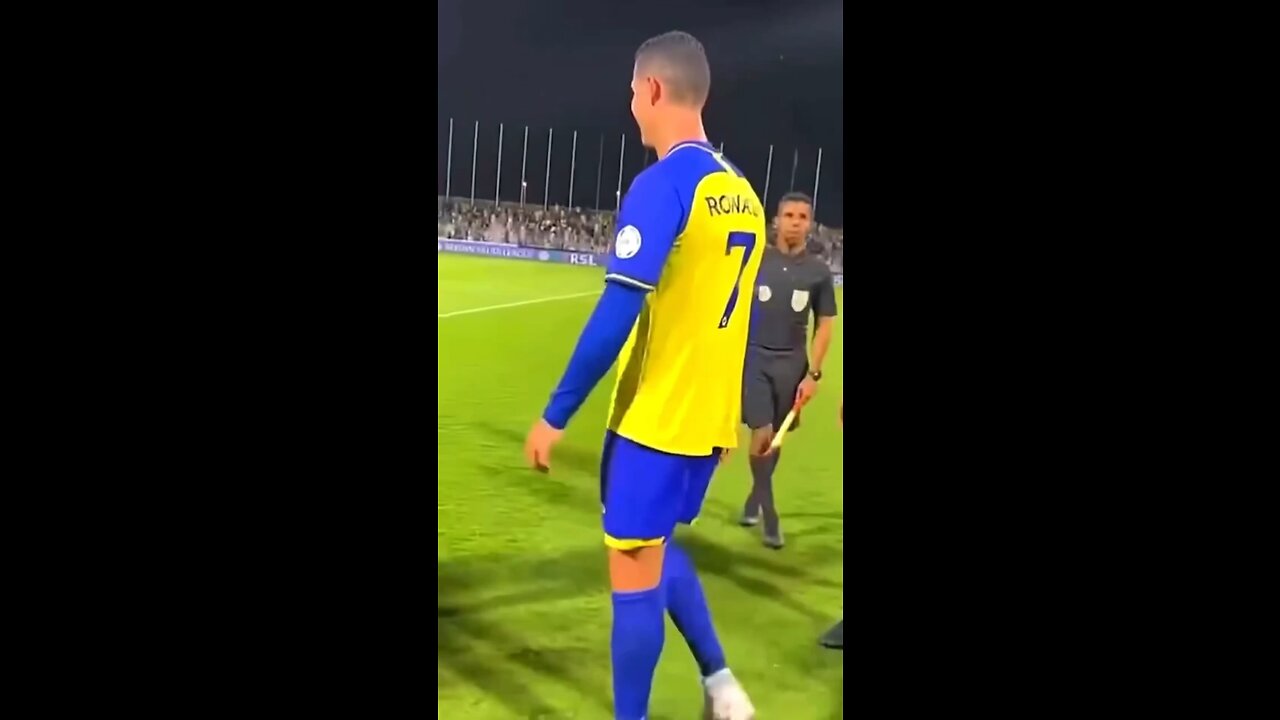 Cristiano Ronaldo Asks Referee For A Signature