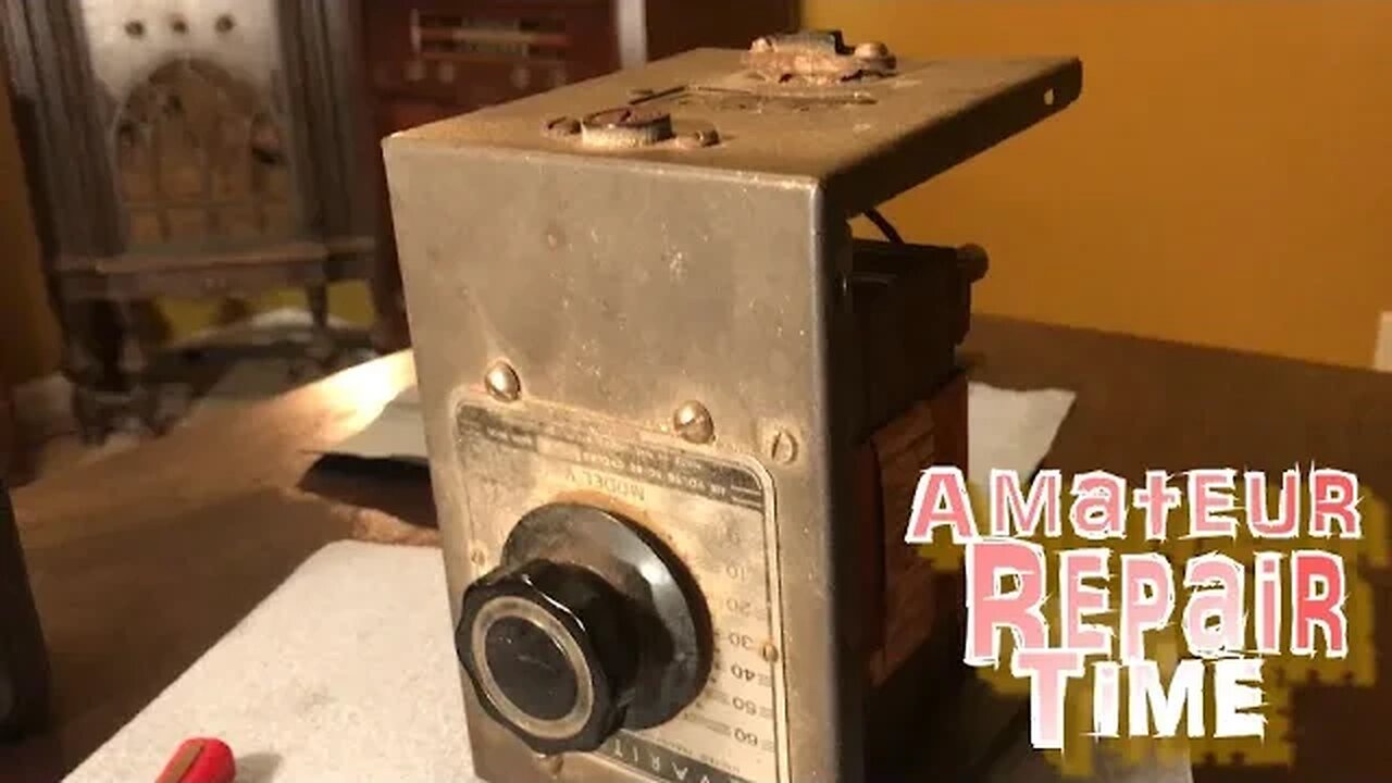 A Bunch of Old Radio Stuff From A Repairman Who Passed Away - Testing His Variac & Meter, Shack Tour