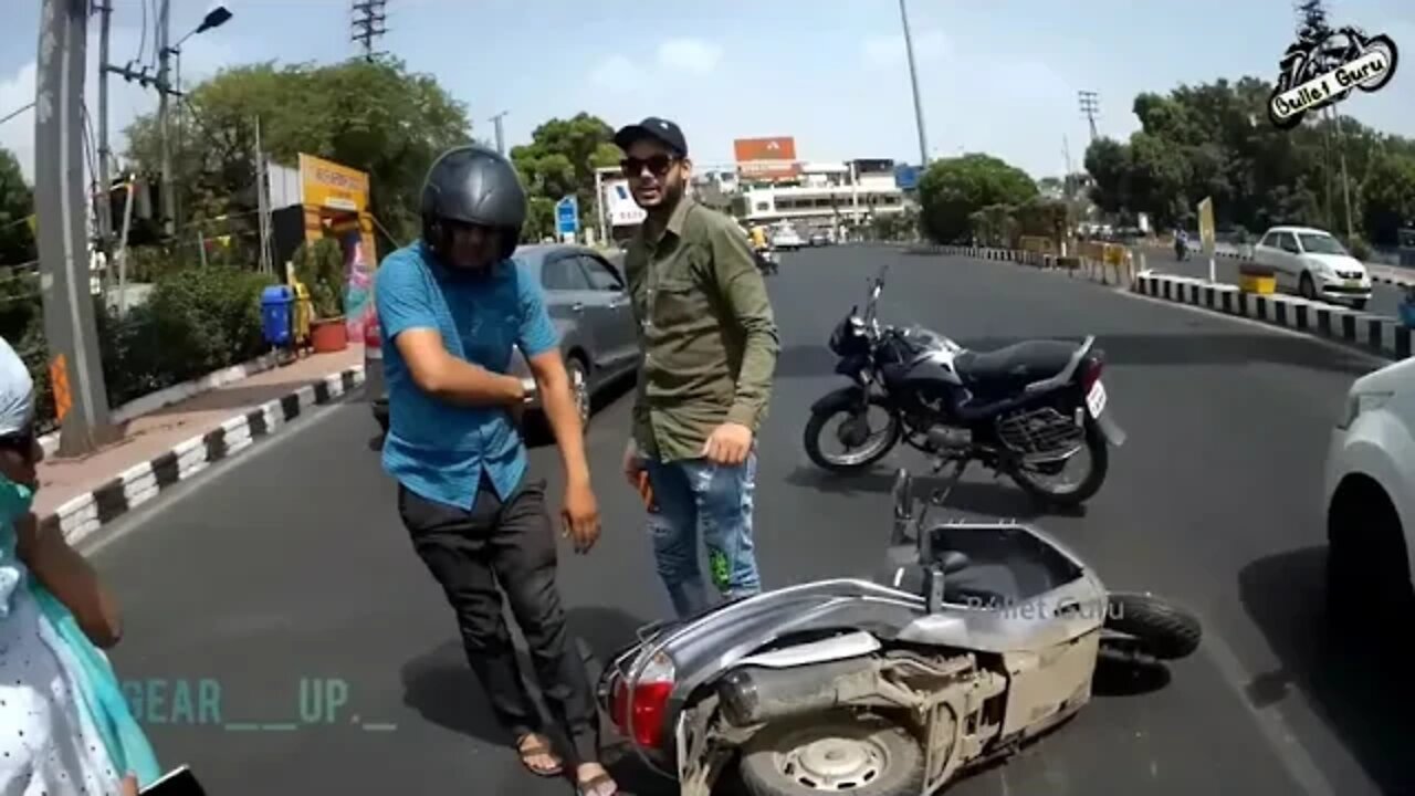 Viral Aunty Scooter Crash Video in Bhopal - FULL VIDEO | Camera Saved a Riderš° #crash