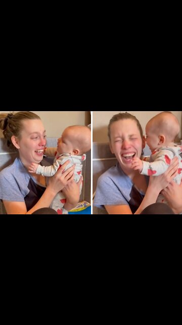 Baby Hysterically Attacks Her Auntie With Kisses