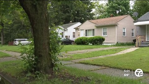 Homeowner, 62, fatally shoots acquaintance he says was threatening to him, girlfriend