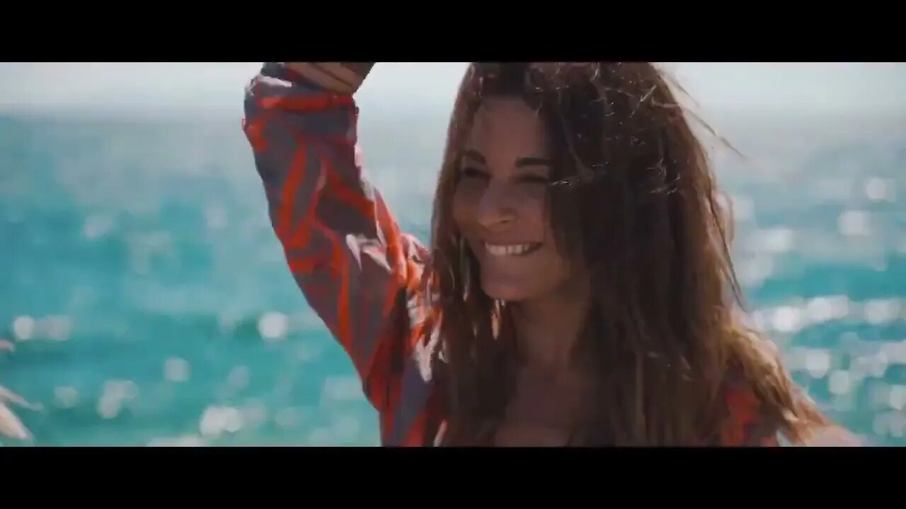 Δημήτρης Μάρκος & Χριστίνα Αλεξανιάν - Μία -ώρα- είναι η μαμά - Official Music Video