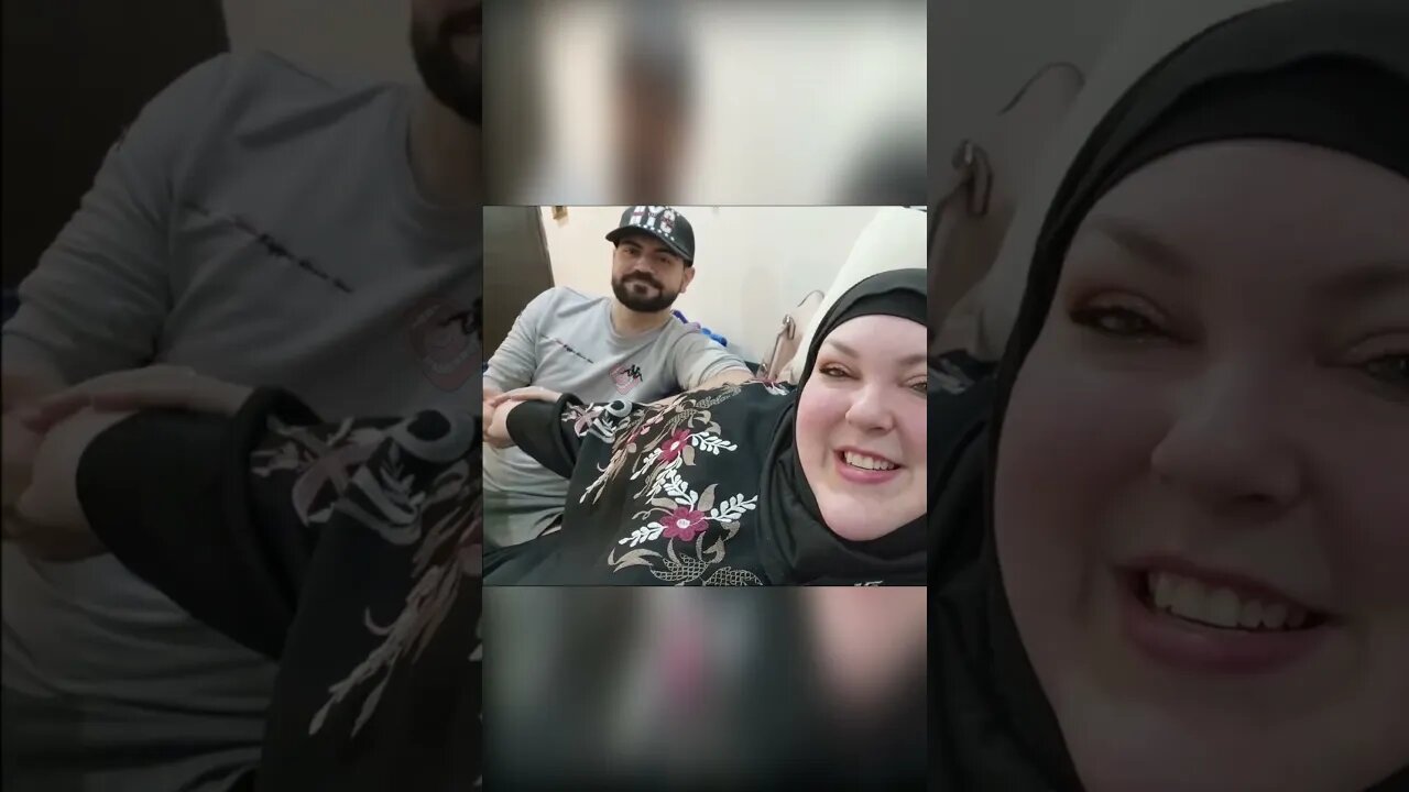 Foodie Beauty And Salah Cringe Moment - Ok But Don't Touch Me