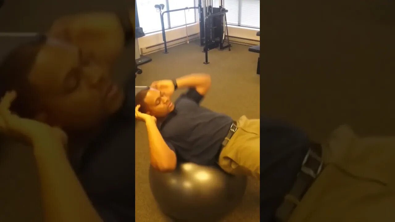 Partial Torso Rotations on Physioball