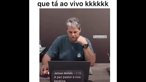 ESQUECEU QUE ESTAVA AO VIVO #viral #memes #shorts