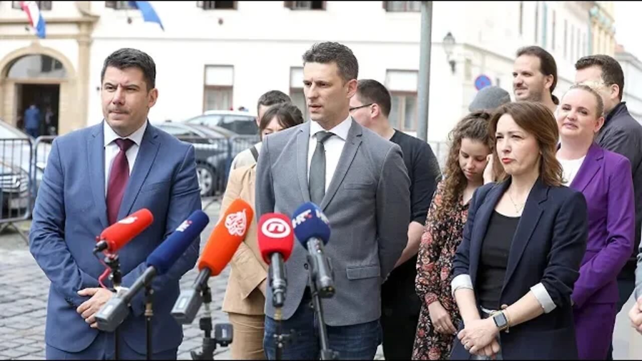 Petrov: Ustavni sud je 400.000 ljudi proglasio glupima