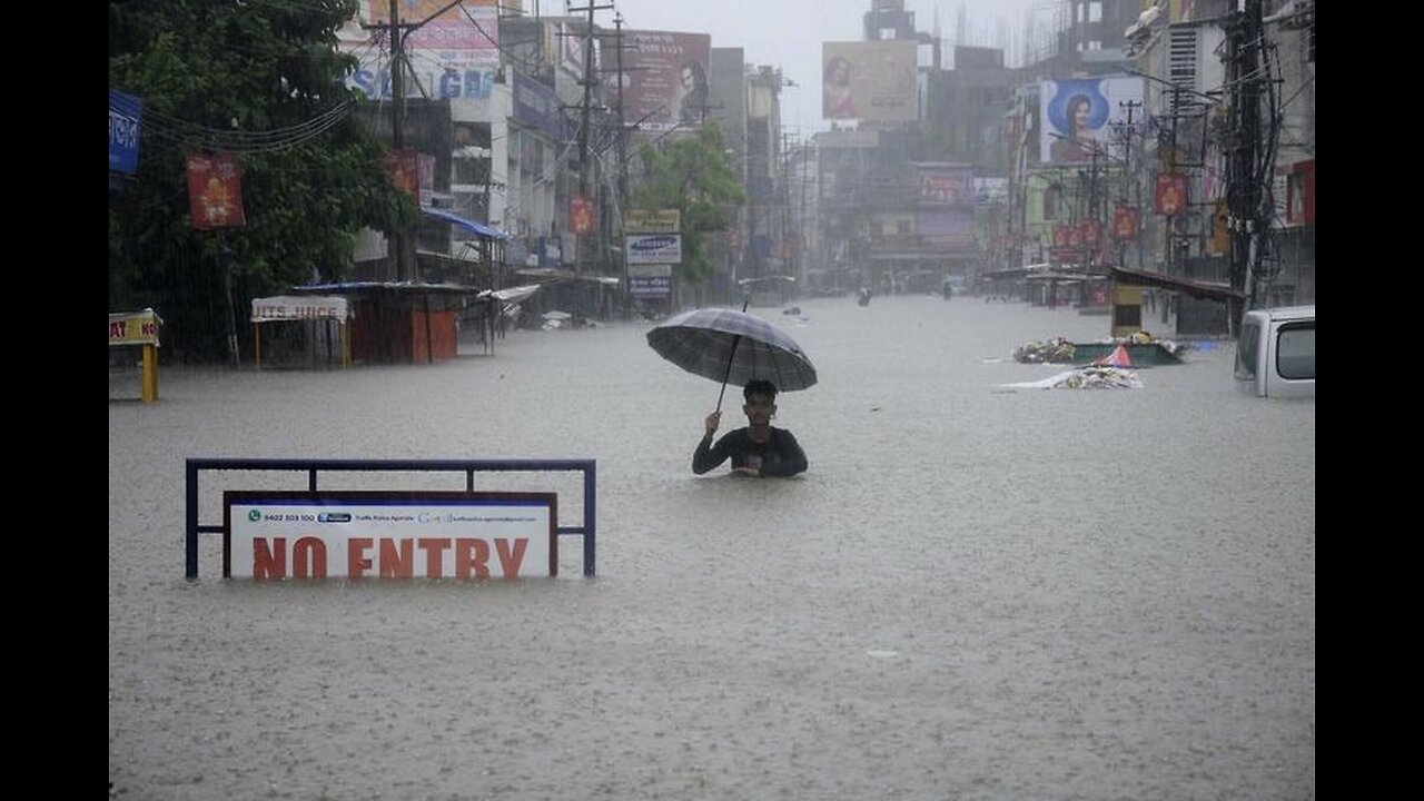 Tamil Nadu government will provide an aid amount of 6000 each to the people affected by the storm