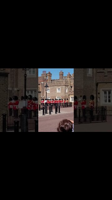 The Queen's Guard band plays in to the danger zone #stjamespalace